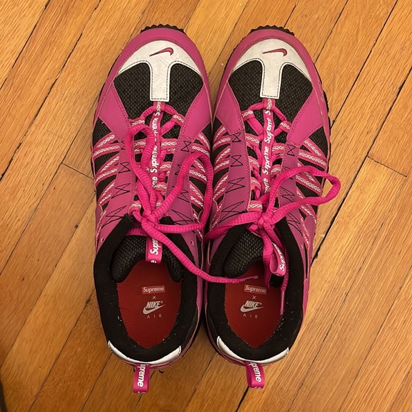 Nike x Supreme 2017 Air Humara Fire Pink - Picture 3 of 4